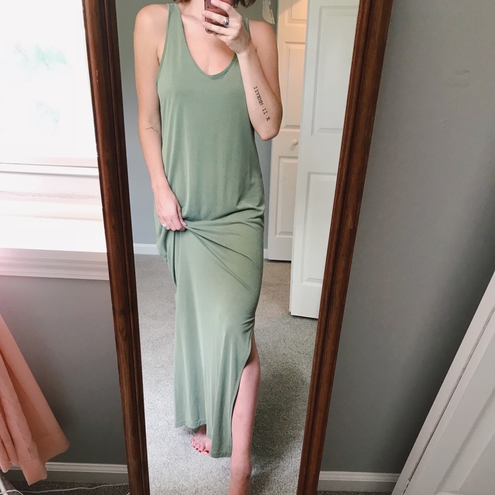 Maxi Dress - Picture 2 of 5